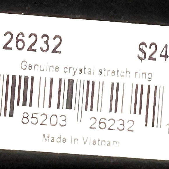 ☀️ Genuine Crystal Center Oval Ring by Cookie Lee - Picture 9 of 10